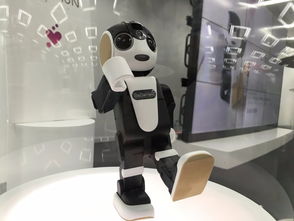 價格相當(dāng)于2臺iPhone 夏普機器人形手機開啟智能機器人銷售新篇章